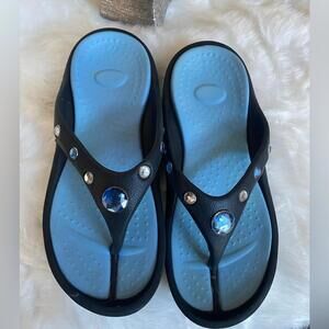 Women's Black and Blue Gem-Embellished Flip Flop Sandals